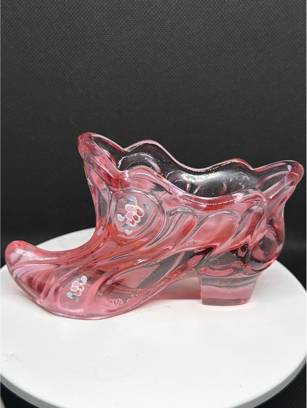 Pink glass high heel shoe figurine